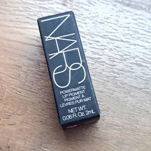 *Host pick*♥️♥️💄💋MINI Travel size  Nars powermatte lip pigment in shade Vain